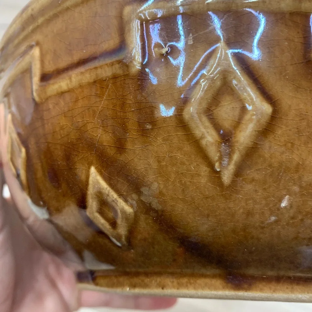 Vintage Monmouth USA Pottery Brown Stoneware Mixing Bowl Geometric Embossed‎